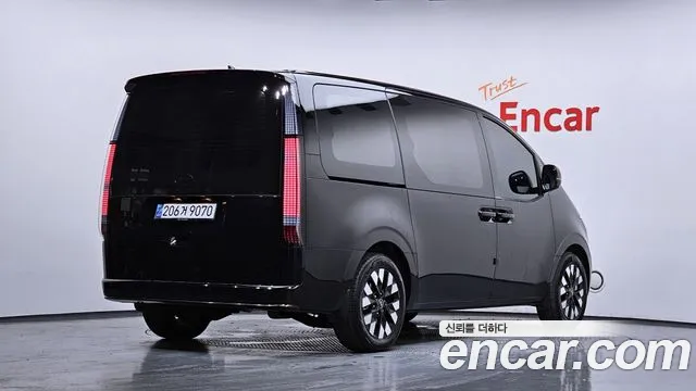 2025 Hyundai Staria HEV 1.6 Lounge 7-Seater Sold VIN KMHYD81ABSU010480 – rear exterior 2025 Hyundai Staria HEV 1.6 Lounge 7-Seater Sold VIN KMHYD81ABSU010480 – rear exterior