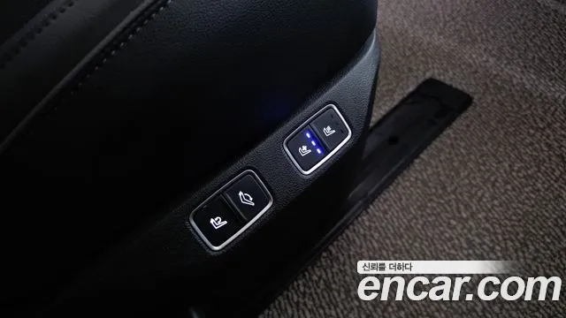 2025 Hyundai Staria Hev 1.6 Lounge 7-Seater Sold VIN KMHYE81ABSU025373 – front exterior