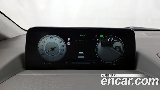 2022 Hyundai Staria Lounge 9-Seater Sold VIN KMHYF811BNU004114 – exterior detail