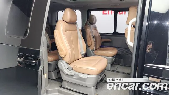 2022 Hyundai Staria Lounge 9-Seater Sold VIN KMHYF811BNU019745 – front exterior