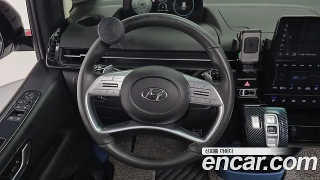 2022 Hyundai Staria 4WD Lounge 9-Seater Sold VIN KMHYF811DNU011495 – dashboard