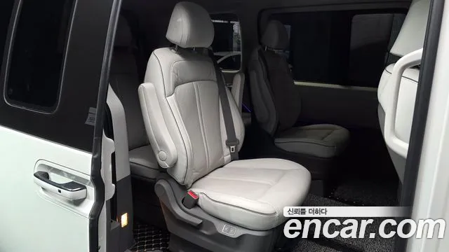 2022 Hyundai Staria 4WD Lounge 9-Seater Sold VIN KMHYF811DNU041982 – photo 31