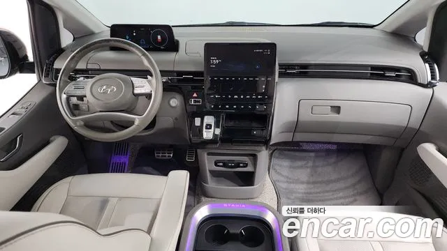 2022 Hyundai Staria 4wd Lounge 9-Seater Sold VIN KMHYF811DNU063160 – front exterior