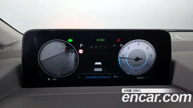 2024 Hyundai Staria 4WD Lounge 9-Seater Sold VIN KMHYF811DRU169529 – interior seats