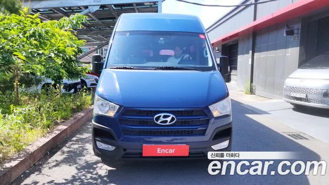 2017 Hyundai Solati 15-seater Sold VIN KMJUG17RPHC001180 – exterior detail 2017 Hyundai Solati 15-seater Sold VIN KMJUG17RPHC001180 – exterior detail