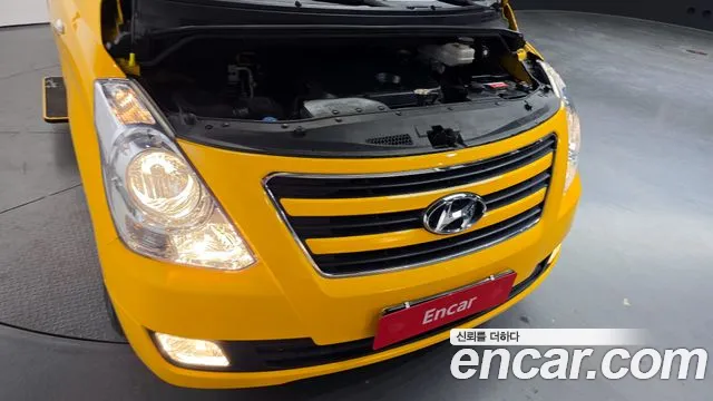 2017 Hyundai Grand Starex Guard car of children – VIN KMJWA37KBHU891956 2017 Hyundai Grand Starex Guard car of children VIN KMJWA37KBHU891956