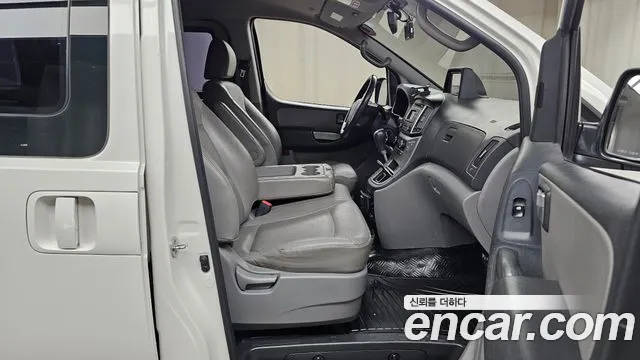 2017 Hyundai Grand Starex 12-Seater Wagon Sold VIN KMJWA37KBHU917976 – front exterior 2017 Hyundai Grand Starex 12-Seater Wagon Sold VIN KMJWA37KBHU917976 – front exterior
