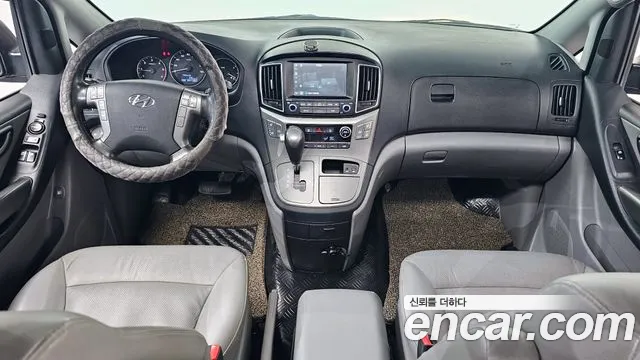 2018 Hyundai Grand Starex 11-Seater Wagon Sold VIN KMJWA37KBJU938675 – front exterior 2018 Hyundai Grand Starex 11-Seater Wagon Sold VIN KMJWA37KBJU938675 – front exterior