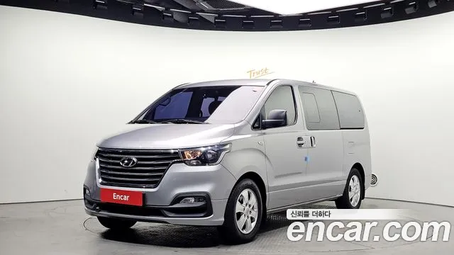 2018 Hyundai The New Grand Starex Wagon 12-Seater Sold VIN KMJWA37KBJU983959 – front exterior