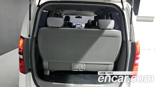 2018 Hyundai The New Grand Starex Wagon 12-Seater Sold VIN KMJWA37KBJU985998 – exterior detail