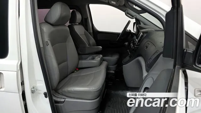 2018 Hyundai The New Grand Starex Wagon 12-Seater Sold VIN KMJWA37KBJU988237 – trunk area