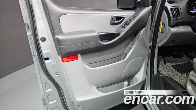 2019 Hyundai The New Grand Starex Wagon 11-Seater Sold VIN KMJWA37KBKU001403 – undercarriage