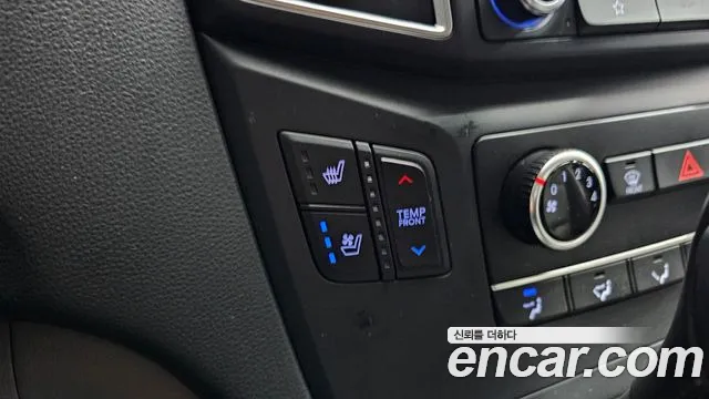 2019 Hyundai The New Grand Starex Wagon 11-Seater Sold VIN KMJWA37KBKU001403 – photo 24