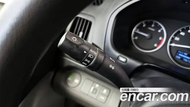 2019 Hyundai The New Grand Starex Wagon 12-Seater Sold VIN KMJWA37KBKU016260 – rear exterior