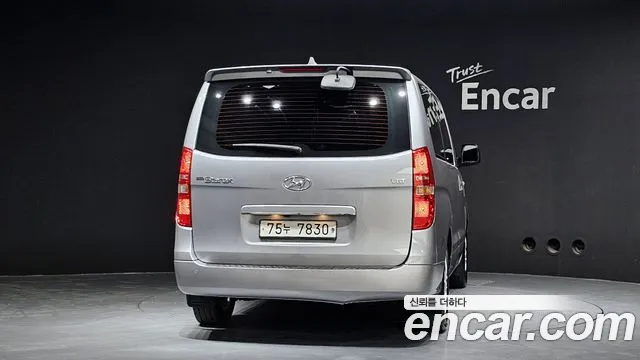 2019 Hyundai The New Grand Starex Wagon 11-Seater Sold VIN KMJWA37KBKU046664 – exterior detail