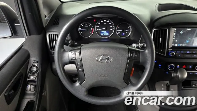 2019 Hyundai The New Grand Starex Wagon 12-Seater Sold VIN KMJWA37KBKU065482 – trunk area