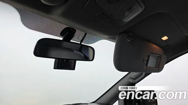 2019 Hyundai The New Grand Starex Wagon 12-Seater Sold VIN KMJWA37KBKU079137 – odometer reading