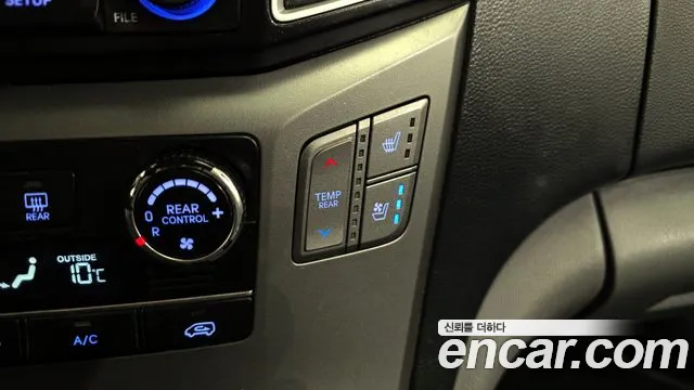 2019 Hyundai The New Grand Starex Wagon 12-Seater Sold VIN KMJWA37KBKU079137 – photo 16