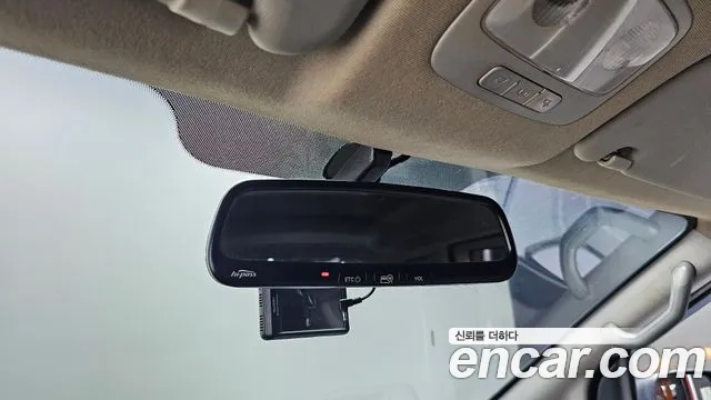 2019 Hyundai The New Grand Starex High Roof Sold VIN KMJWA37KBKU079614 – dashboard