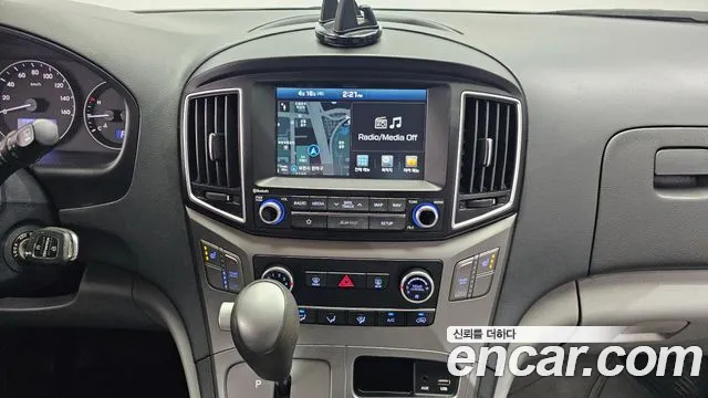 2019 Hyundai The New Grand Starex High Roof Sold VIN KMJWA37KBKU079614 – undercarriage