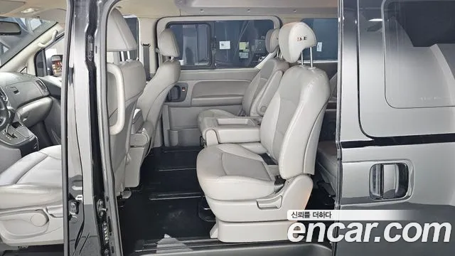 2019 Hyundai The New Grand Starex High Roof Sold VIN KMJWA37KBKU079614 – photo 11