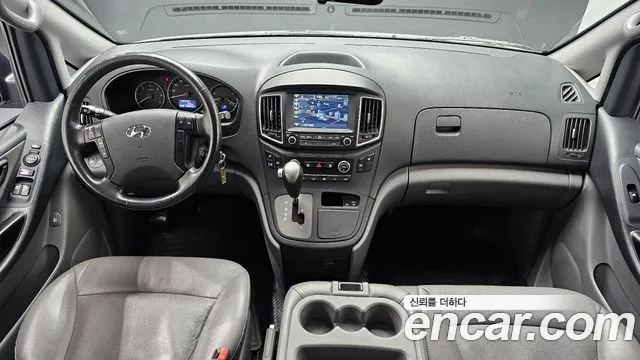 2019 Hyundai The New Grand Starex Wagon 12-Seater Sold VIN KMJWA37KBKU083515 – interior seats 2019 Hyundai The New Grand Starex Wagon 12-Seater Sold VIN KMJWA37KBKU083515 – interior seats