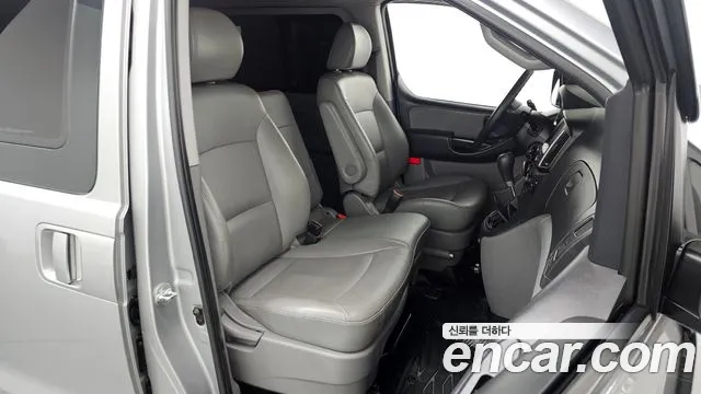 2019 Hyundai The New Grand Starex Wagon 12-Seater Sold VIN KMJWA37KBKU087851 – photo 15