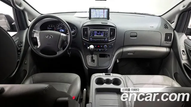 2019 Hyundai The New Grand Starex Wagon 12-Seater Sold VIN KMJWA37KBKU104919 – interior seats
