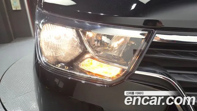 2019 Hyundai The New Grand Starex Wagon 12-Seater Sold VIN KMJWA37KBKU104919 – photo 16
