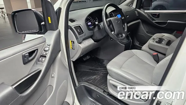 2020 Hyundai The New Grand Starex Wagon 12-Seater Sold VIN KMJWA37KBLU137394 – dashboard