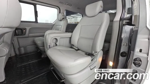 2021 Hyundai The New Grand Starex Wagon 12-Seater Sold VIN KMJWA37KBMU183088 – undercarriage
