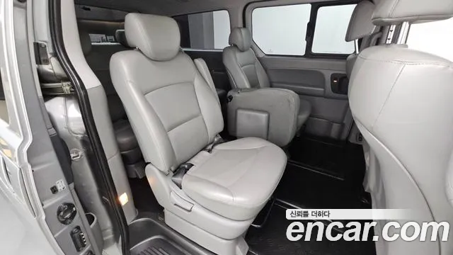 2021 Hyundai The New Grand Starex Wagon 12-Seater Sold VIN KMJWA37KBMU183088 – photo 18