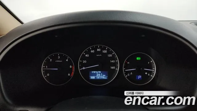 2018 Hyundai Grand Starex 4WD 11-Seater Wagon Sold VIN KMJWA37KDJU936922 – exterior detail