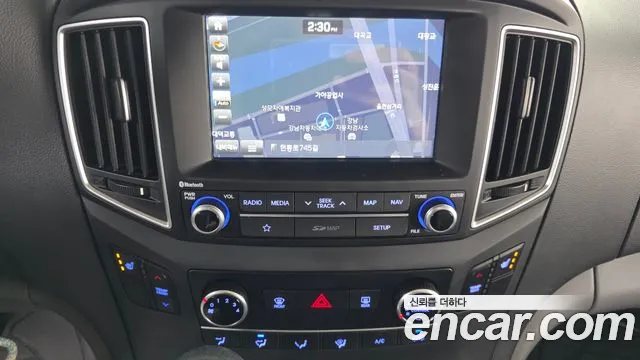 2019 Hyundai The New Grand Starex 4wd School Bus Sold VIN KMJWA37KDKU061778 – front exterior
