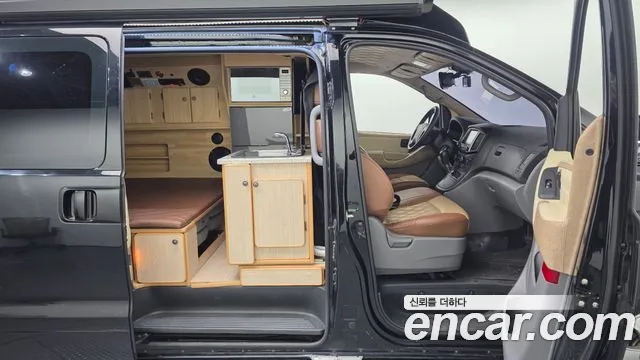 2019 Hyundai The New Grand Starex 4WD Camping car Sold VIN KMJWA37KDKU991638 – front exterior 2019 Hyundai The New Grand Starex 4WD Camping car Sold VIN KMJWA37KDKU991638 – front exterior
