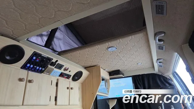 2019 Hyundai The New Grand Starex 4WD Camping car Sold VIN KMJWA37KDKU991638 – photo 17 2019 Hyundai The New Grand Starex 4WD Camping car Sold VIN KMJWA37KDKU991638 – photo 17