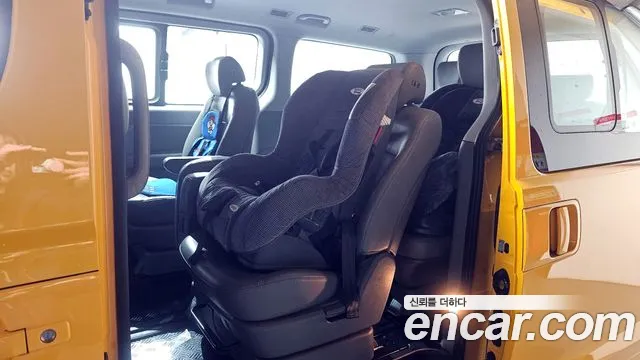 2019 Hyundai The New Grand Starex School Bus LPi Sold VIN KMJWA37TBKU067131 – rear exterior 2019 Hyundai The New Grand Starex School Bus LPi Sold VIN KMJWA37TBKU067131 – rear exterior