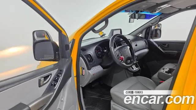 2019 Hyundai The New Grand Starex School Bus LPi Sold VIN KMJWA37TBKU999435 – photo 20 2019 Hyundai The New Grand Starex School Bus LPi Sold VIN KMJWA37TBKU999435 – photo 20