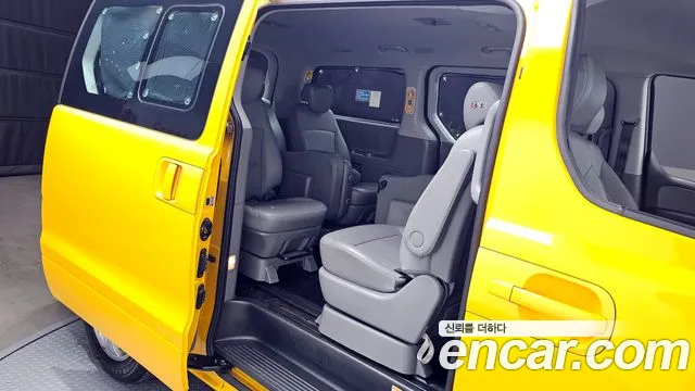 2020 Hyundai The New Grand Starex School Bus LPi Sold VIN KMJWA37TBLU141506 – dashboard 2020 Hyundai The New Grand Starex School Bus LPi Sold VIN KMJWA37TBLU141506 – dashboard