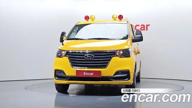 2021 Hyundai The New Grand Starex School Bus LPi Sold VIN KMJWA37TBMU192845 – rear exterior