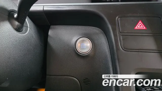 2022 Hyundai Staria Tourer 11-Seater Sold VIN KMJYB371BNU004642 – dashboard