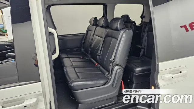 2022 Hyundai Staria Tourer 11-Seater Sold VIN KMJYB371BNU073449 – engine bay