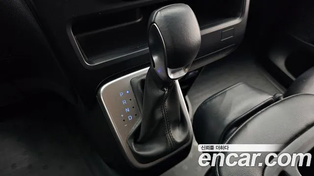 2022 Hyundai Staria Tourer 11-Seater Sold VIN KMJYB371BNU073449 – exterior detail