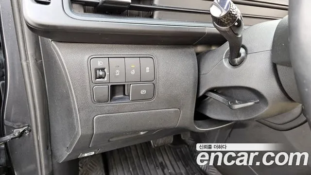 2023 Hyundai Staria Tourer 11-Seater Sold VIN KMJYB371BPU104511 – rear exterior