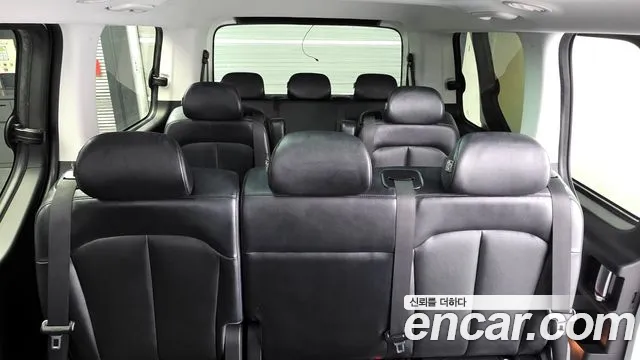 2022 Hyundai Staria 4wd Tourer 11-Seater Sold VIN KMJYB371DNU066135 – front exterior
