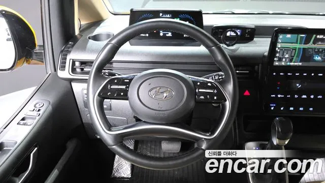 2022 Hyundai Staria L3.5  Kinder Safety Car Sold VIN KMJYB373BNU015581 – interior seats