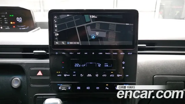 2022 Hyundai Staria L3.5  Kinder Safety Car Sold VIN KMJYB373BNU033356 – exterior detail