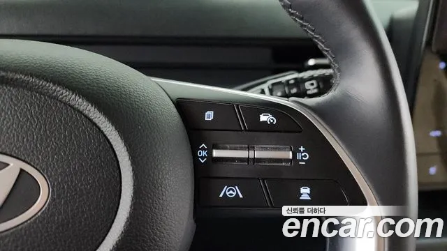 2025 Hyundai Staria HEV 1.6 Tourer 11-Seater Sold VIN KMJYB37ABSU001912 – exterior detail
