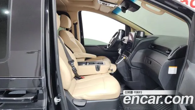 2025 Hyundai Staria HEV 1.6 Tourer 11-Seater Sold VIN KMJYB37ABSU001912 – trunk area