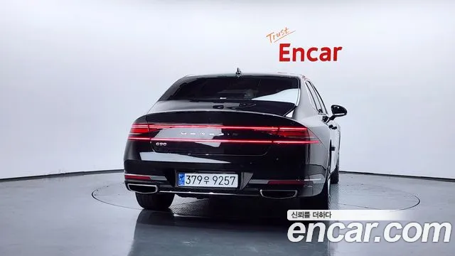 2022 Genesis G90 (RS4) Gasoline 3.5 Turbo 2WD Sold VIN KMTFA41DBNU013601 – interior seats 2022 Genesis G90 (RS4) Gasoline 3.5 Turbo 2WD Sold VIN KMTFA41DBNU013601 – interior seats